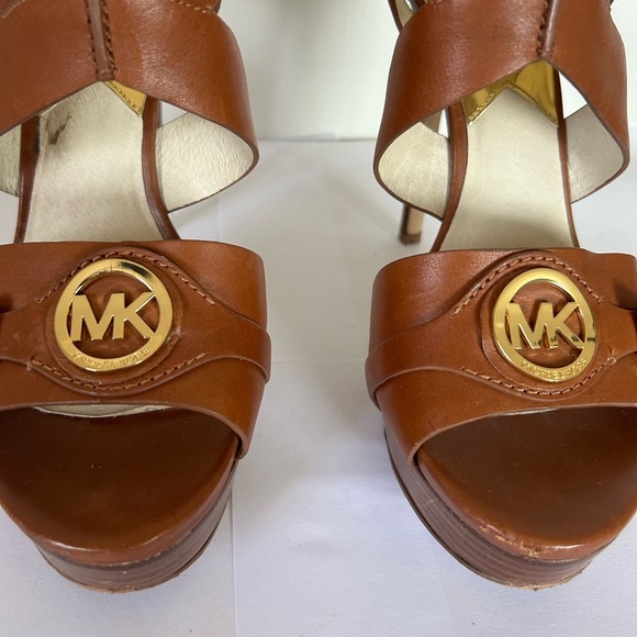 Michael Kors Candace Platform heels - Picture 4 of 14